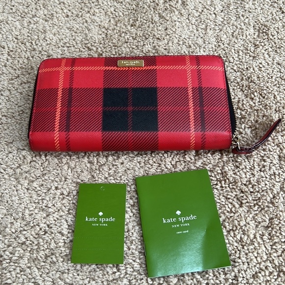 NWT! KATE SPADE Neda Newbury lane printed plaid red wallet. - Picture 1 of 10